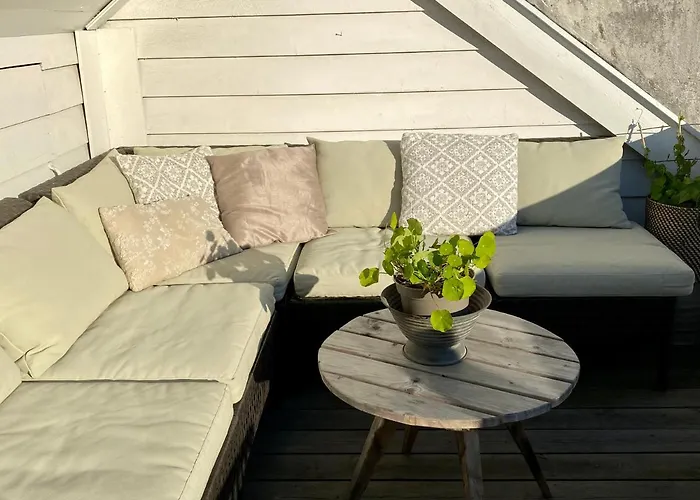 Lille Ovregate Lejlighed *